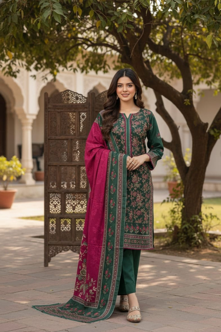 Winter Luxe Stitched – ZR2804 Printed Khaddar 3PC Bottle Green Suit with Khaddar Dupatta